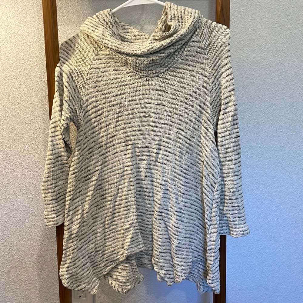 Women’s Sweater